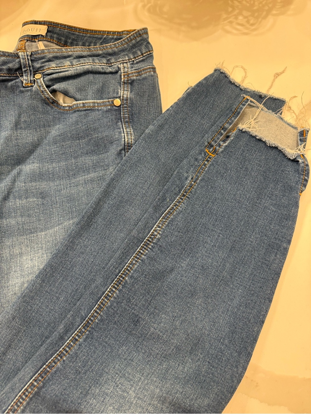 Eloquii Jeans. Size 18. Raw Hem. Skinny Jegging. Stretchy. Medium Wash. GUC.